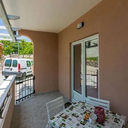 Anica Apartman *